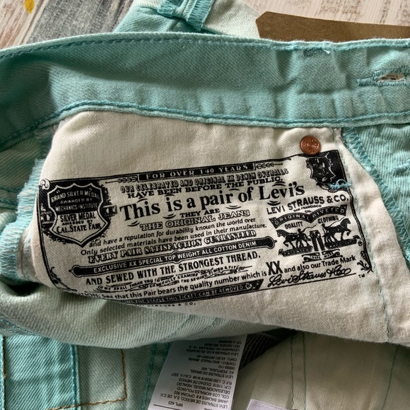 LEVI’S pastel mint 501 jeans shorts mid rise W27 - Picture 11 of 12